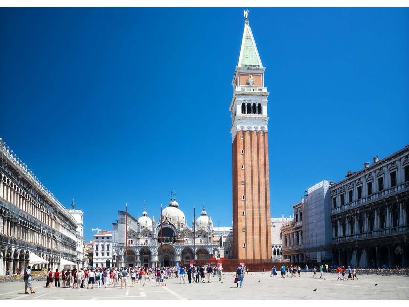 zvonik v Benetkah
