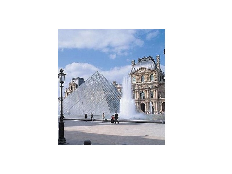 Muzej Louvre Pariz