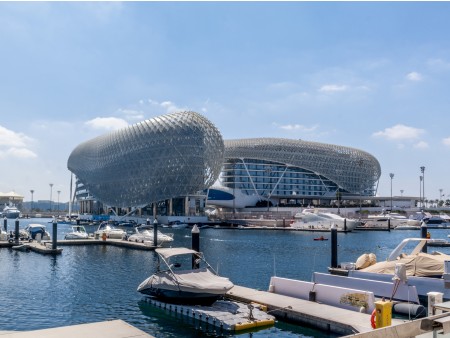 nagrajena arhitektura ob dirkališču formule ena