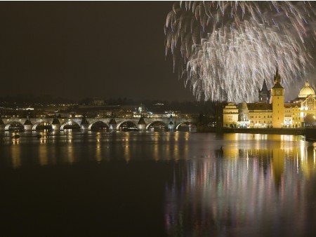 novoletni ognjemet v zlati Pragi
