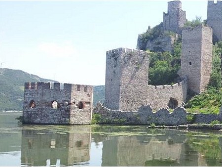 Ostanki utrdbe Golubac