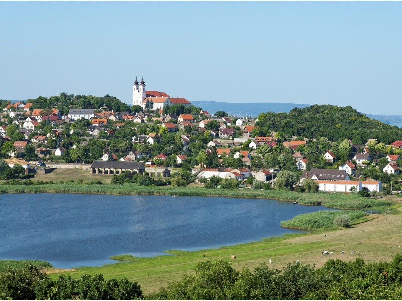 tihany-lake