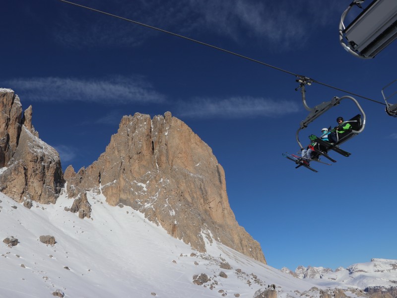 sellaronda, smucanje, ski opening, dolomiti