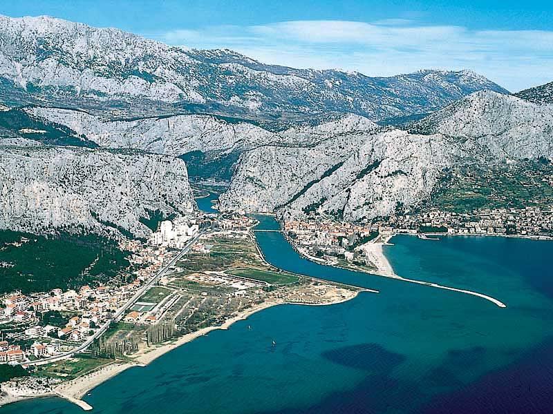 Omiš, TN Brzet 3*