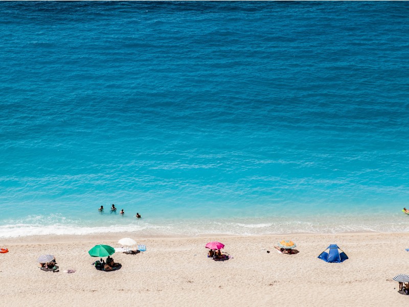 Lefkas, pesek in morje