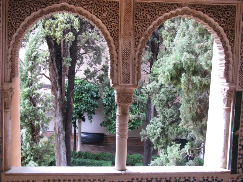 Okno v Alhambri