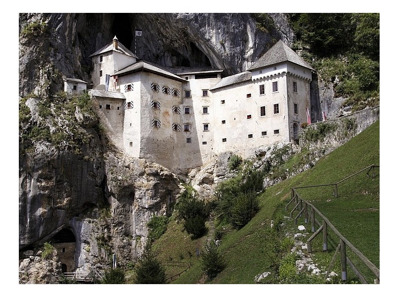 Predjama castle