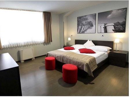 Sobe, namestitve, hotel, Gloria, Ljubljana, Slovenija