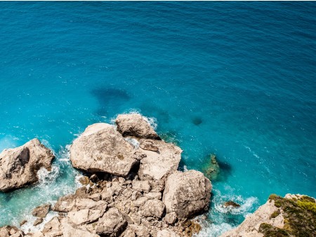 Sami lahko izberete kamnito plažo