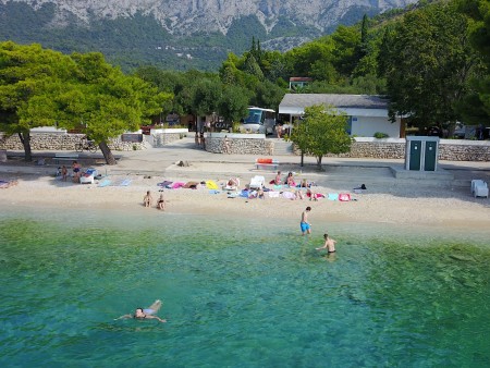 Zaostrog, Resort Dalmacija plaža