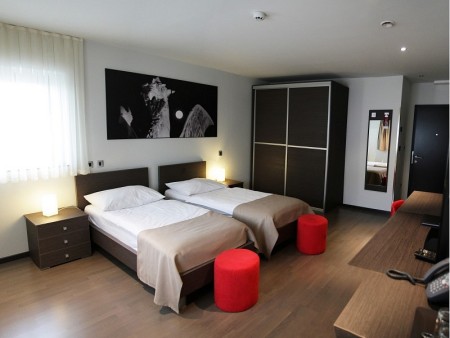 Sobe, namestitve, hotel, Gloria, Ljubljana, Slovenija
