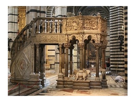 notranjost katedrale v Sieni