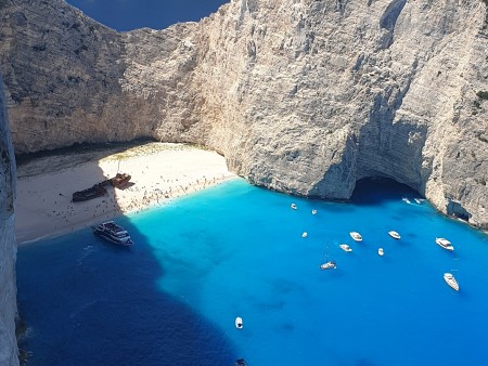 Zakintos, slavna plaža z zapuščeno ladjo