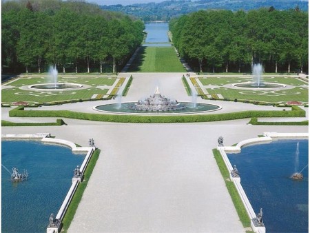 park močno posnema Versailles