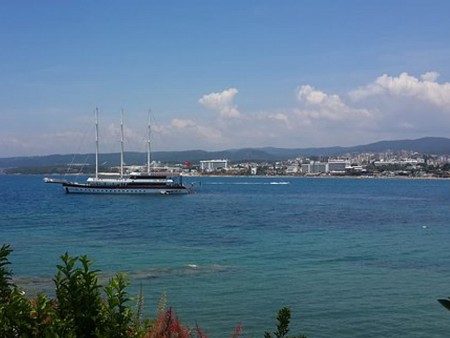 Turistična ladja in fakultativni izleti po Alanyi