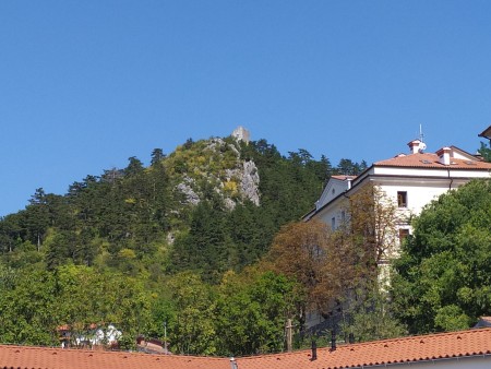 Stari grad nad Vipavo