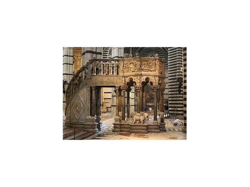 notranjost katedrale v Sieni