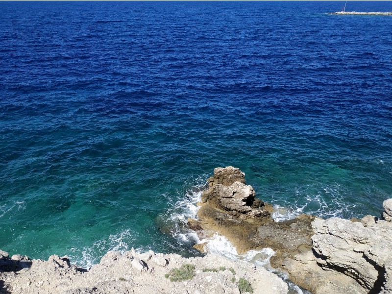 kristalno morje in raznolike plaže