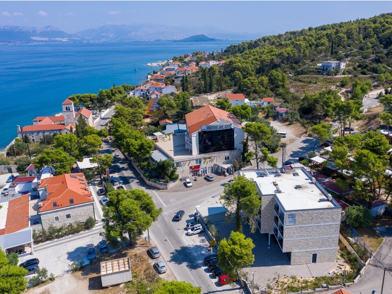 hotel in vila Sveti Križ, otok Čiovo, Arbanija