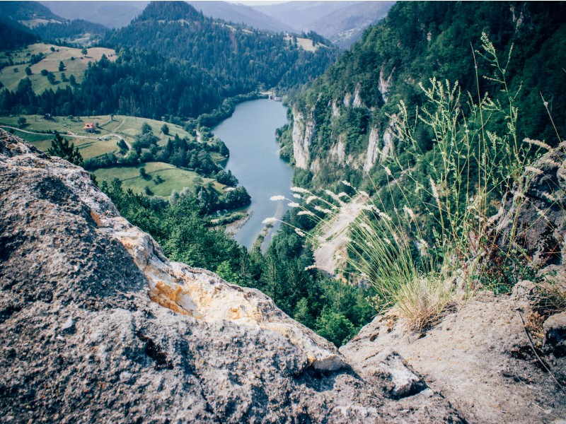 dolina reke Drine in jezero Zaovine