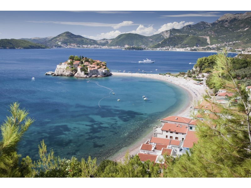 čudovite črnogorske plaže ob jadranski obali