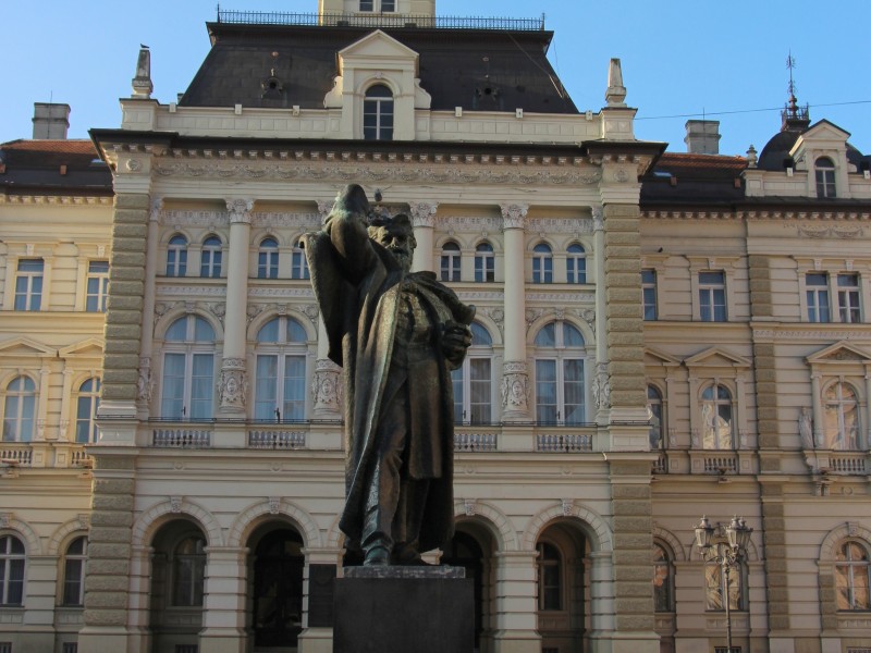 spomenik novi saad